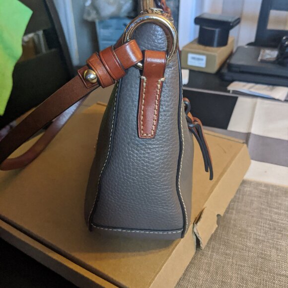 Dooney & Bourke - Picture 4 of 6